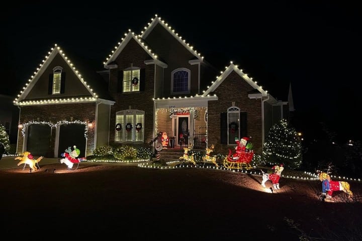 Christmas Lighting Service Near Me in Pinehurst NC 2
