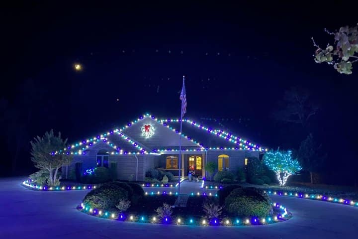 Christmas Lighting Service Near Me in Pinehurst NC 30